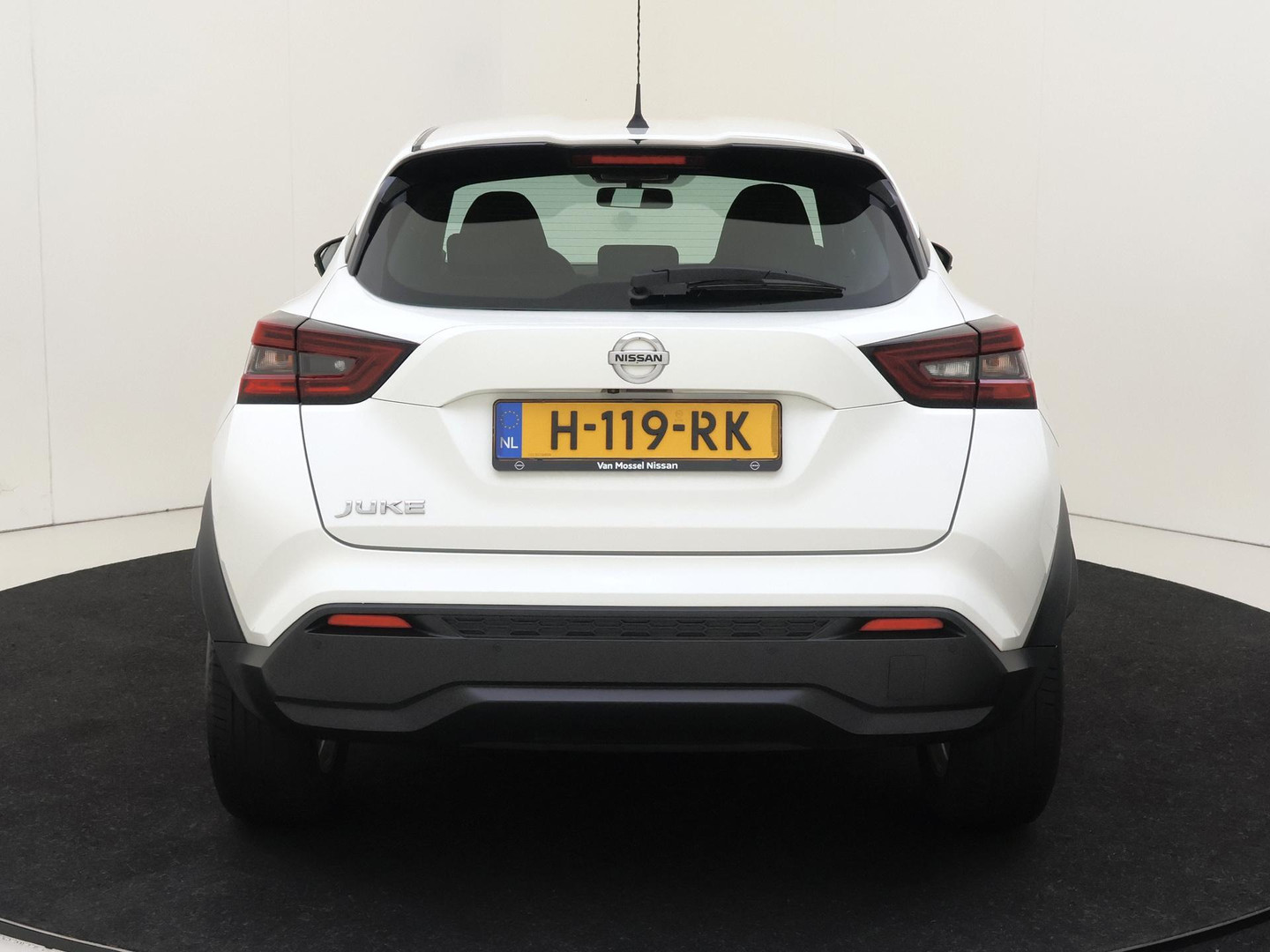 Nissan Nissan