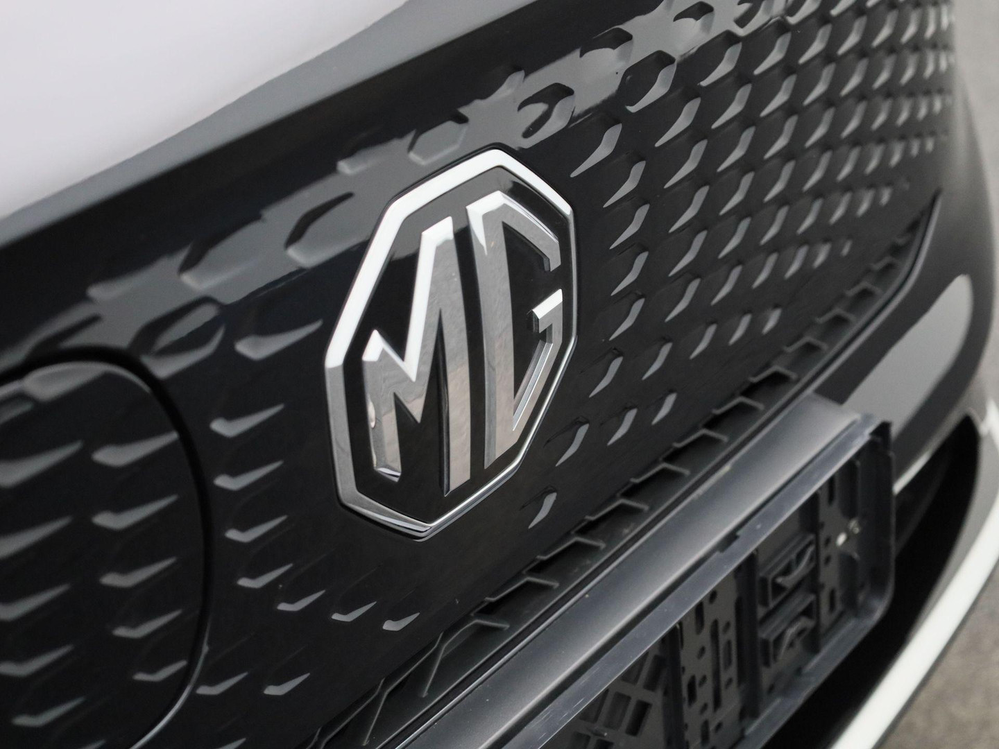 MG