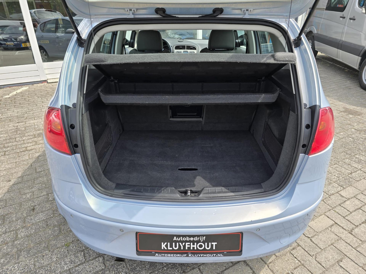 SEAT