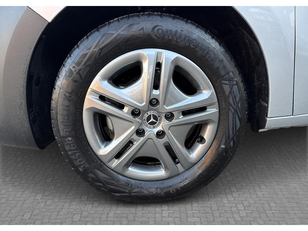 Mercedes-Benz Mercedes-Benz
