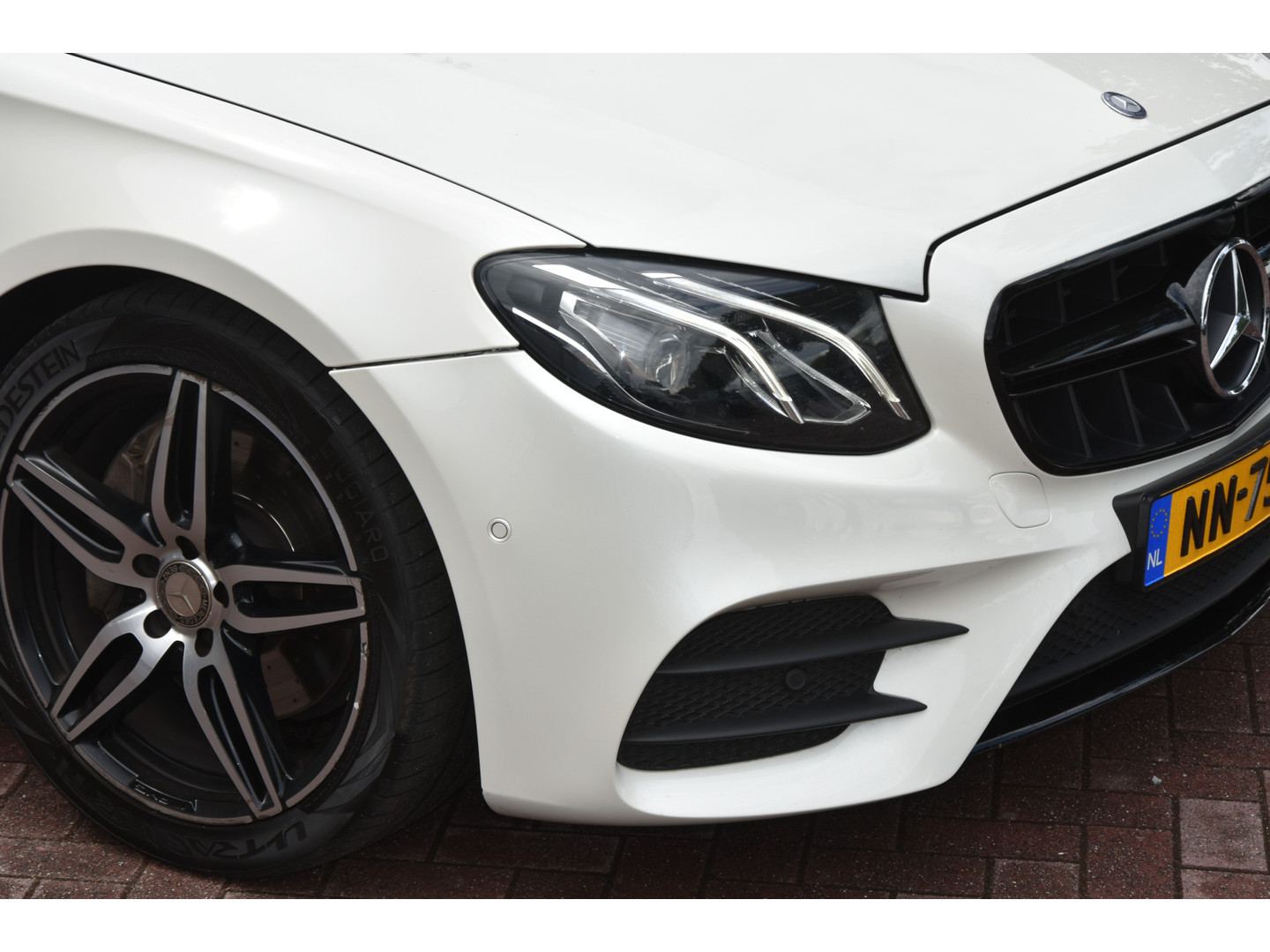 Mercedes-Benz Mercedes-Benz