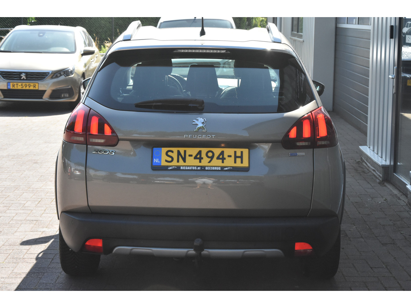Peugeot Peugeot