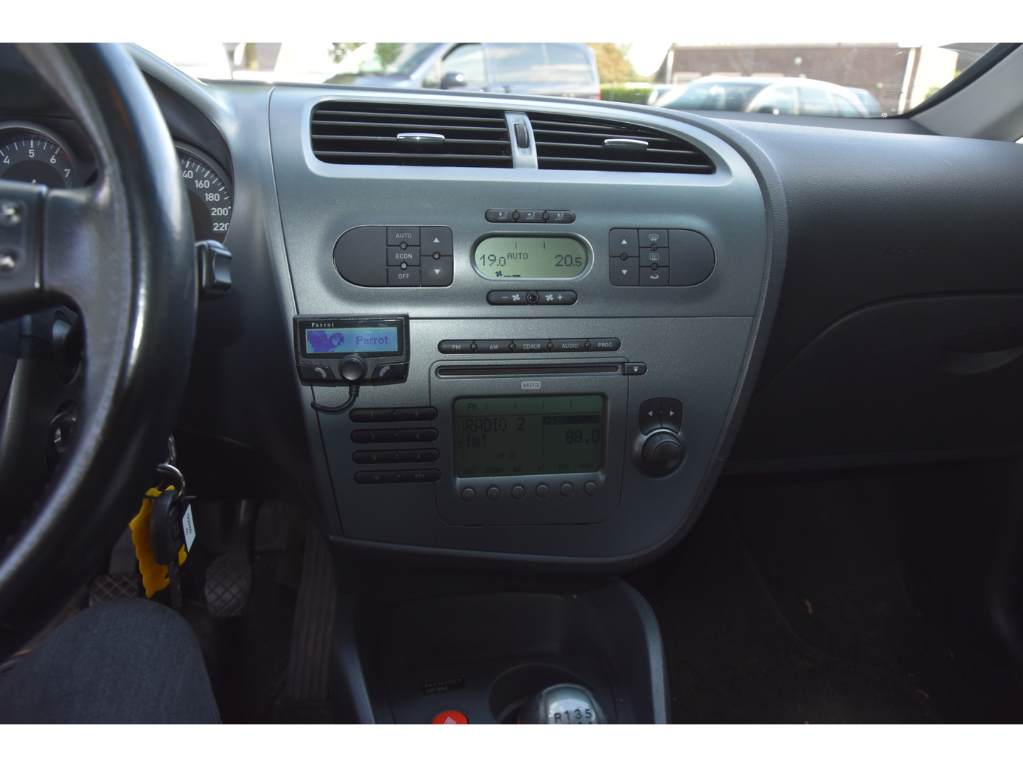 SEAT