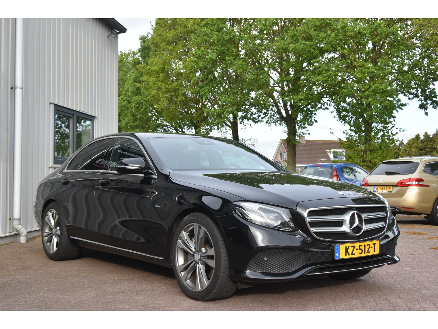 Mercedes-Benz