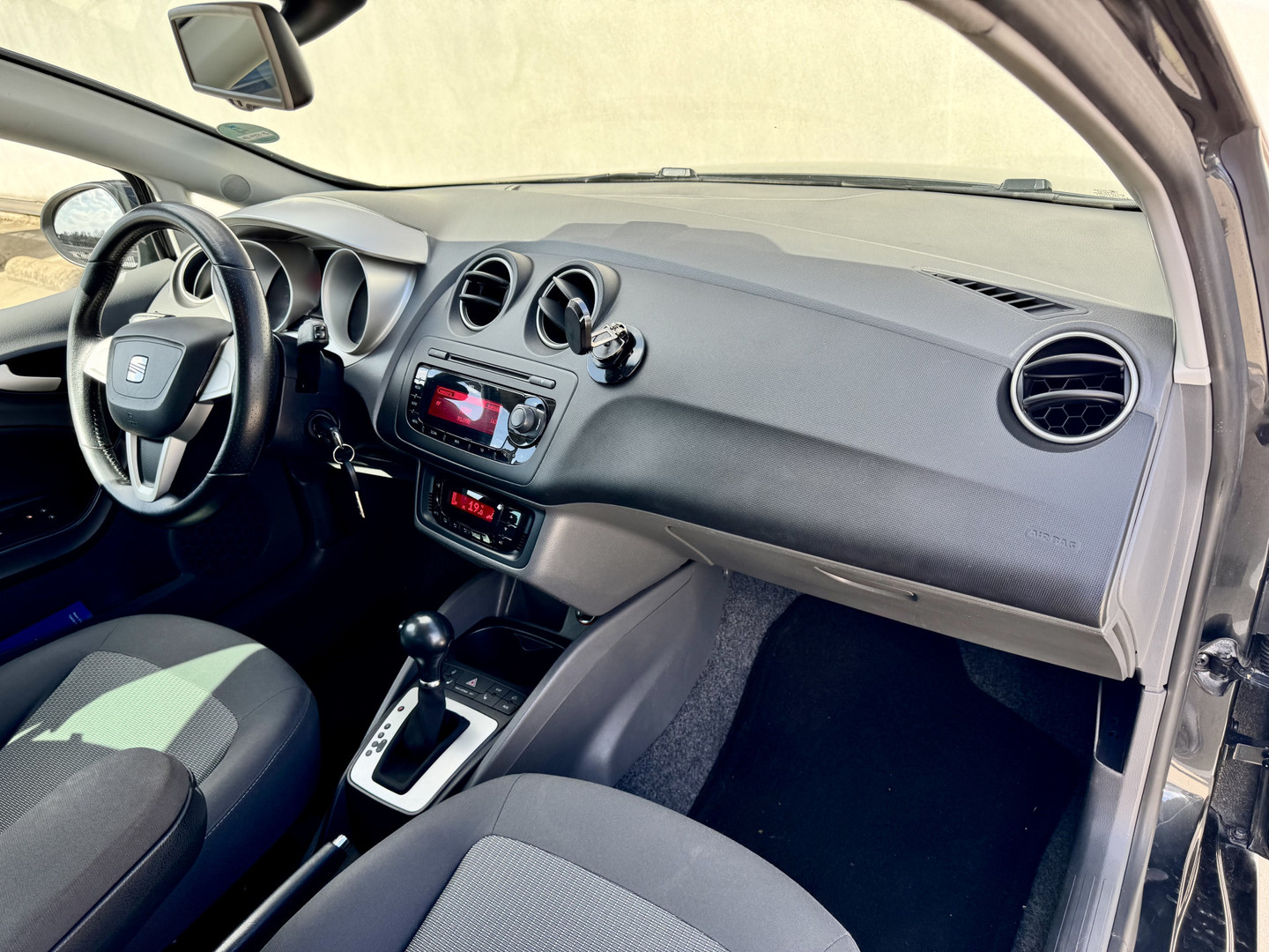 SEAT