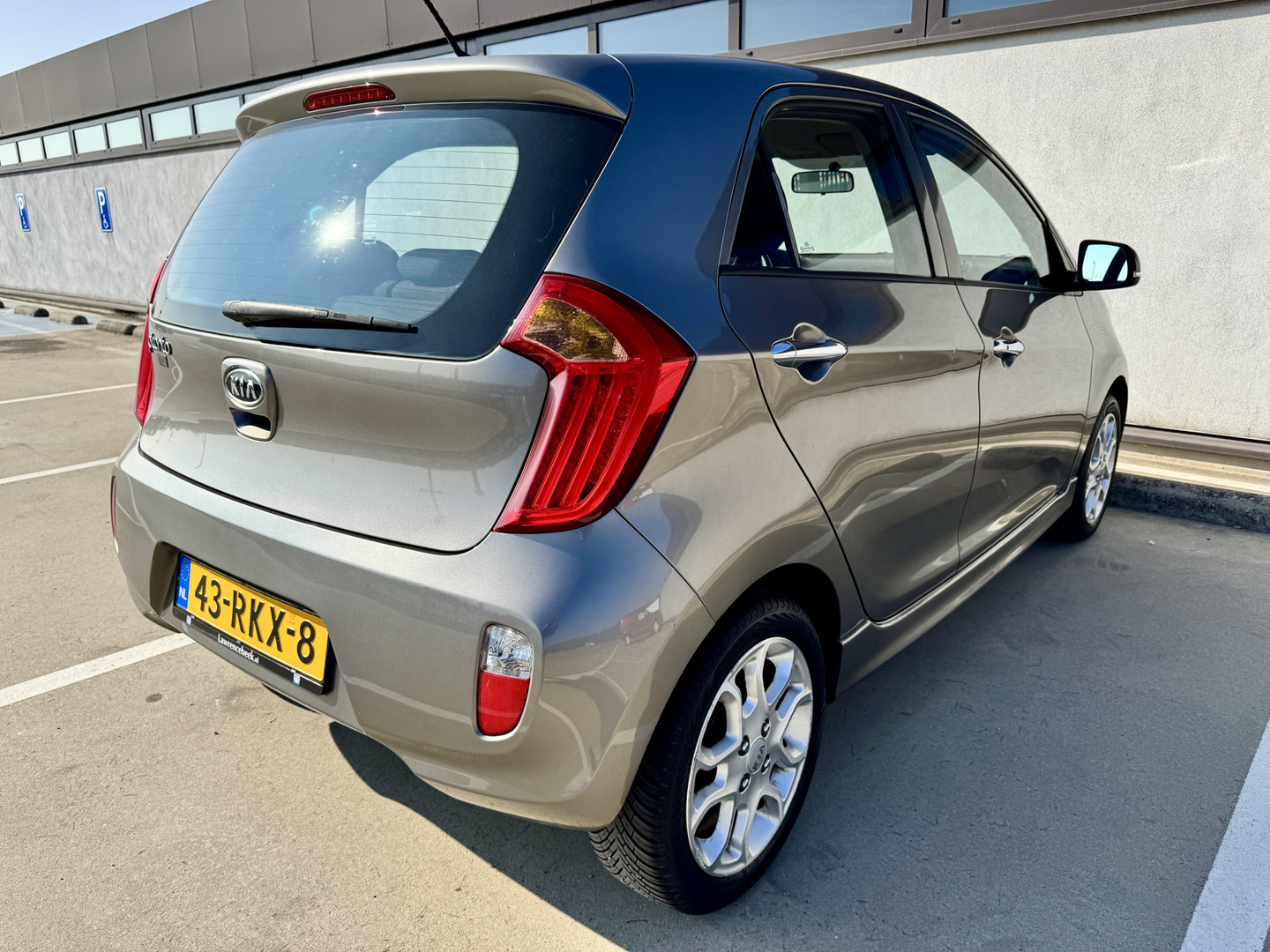 Kia