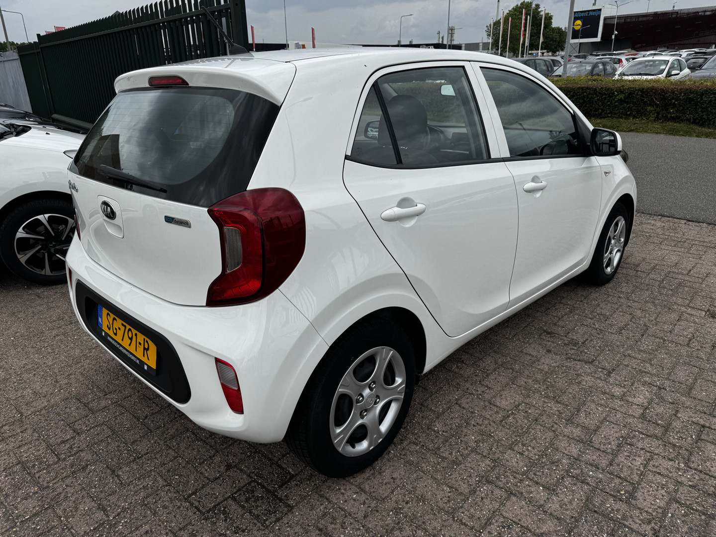 Kia