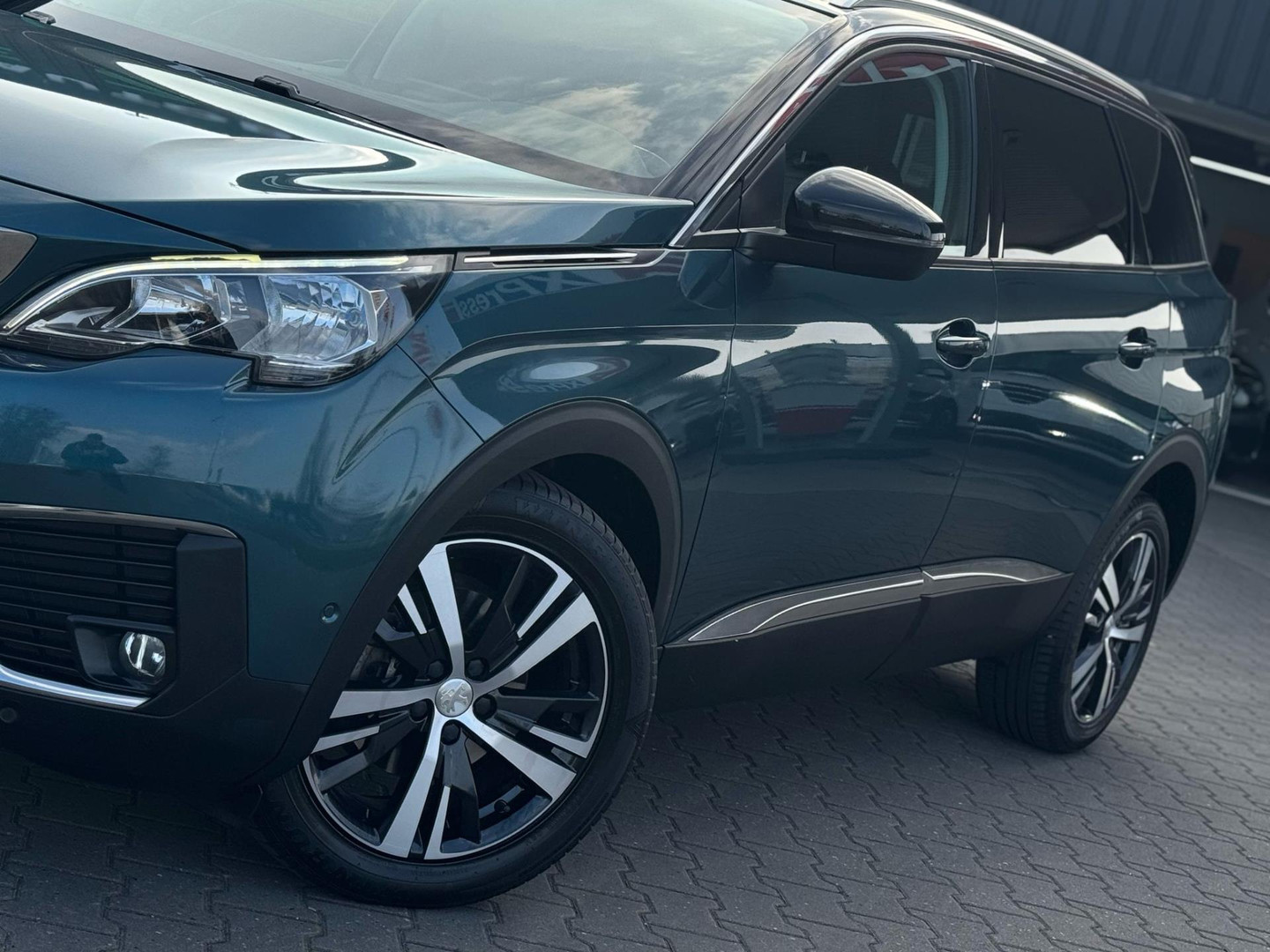 Peugeot