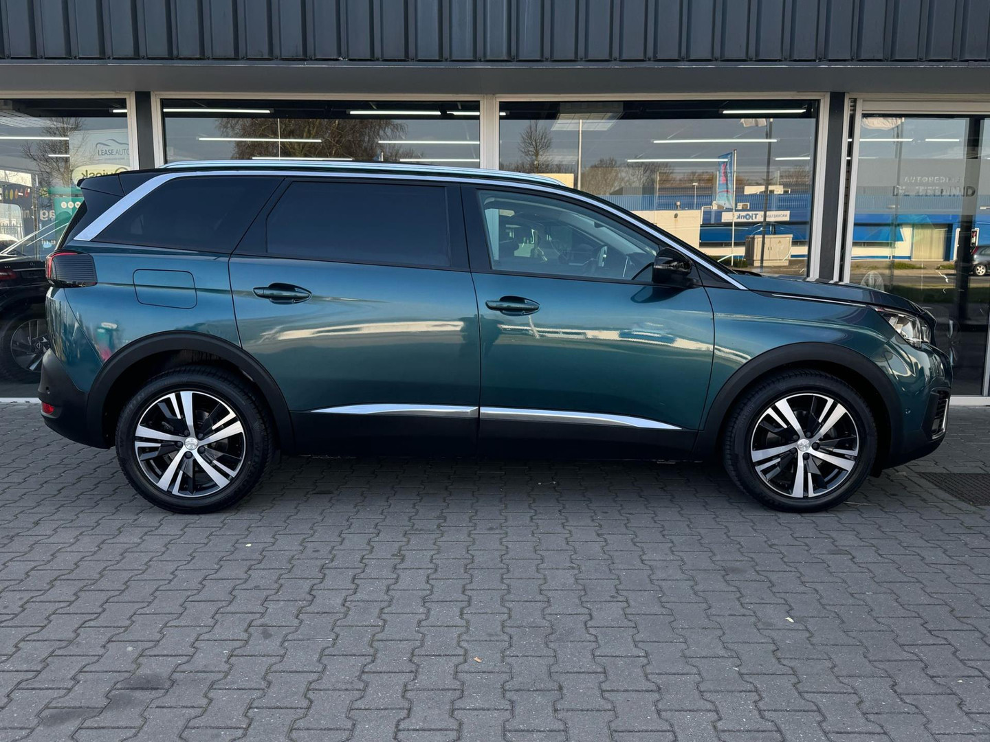 Peugeot