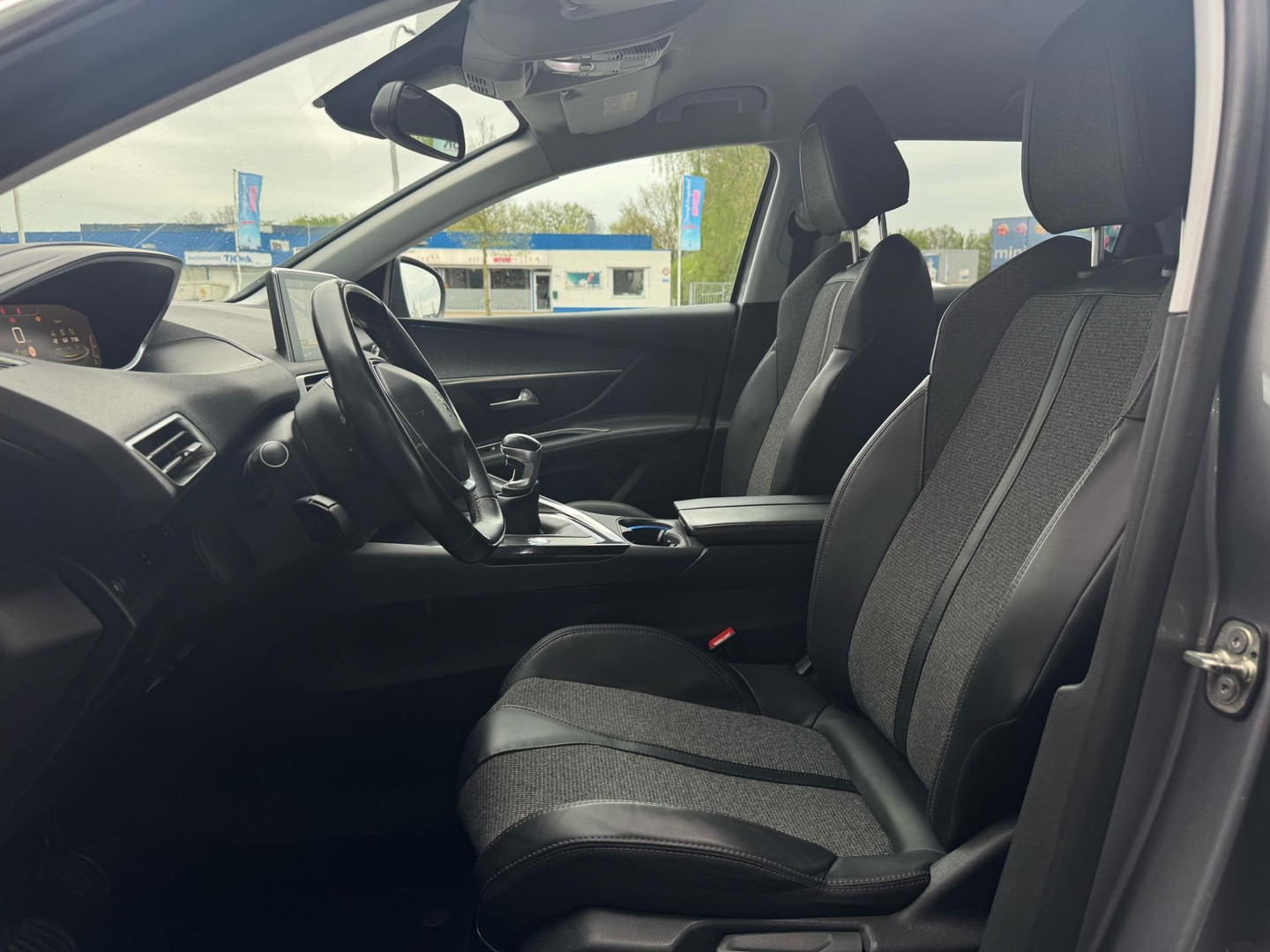 Peugeot Peugeot