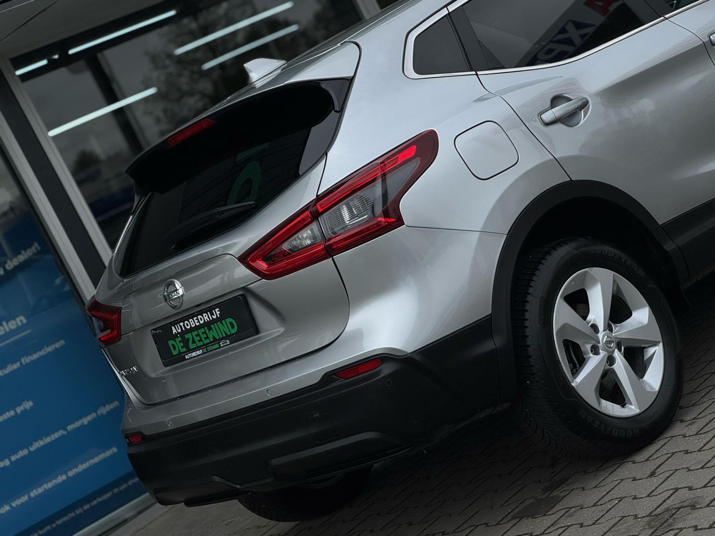 Nissan Nissan