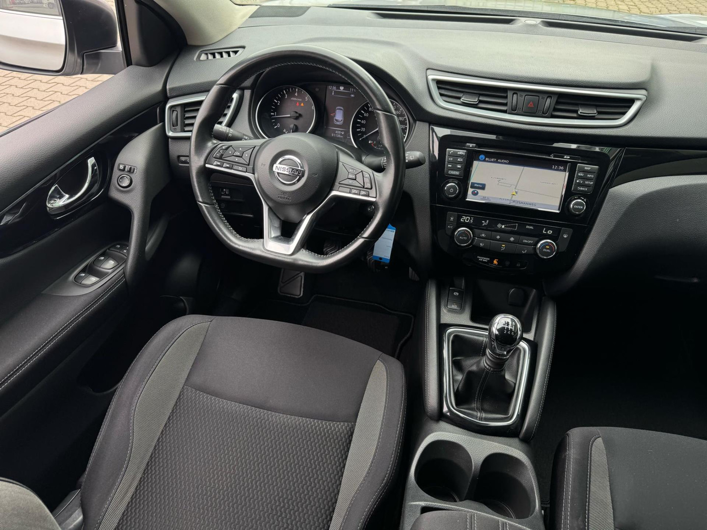 Nissan Nissan