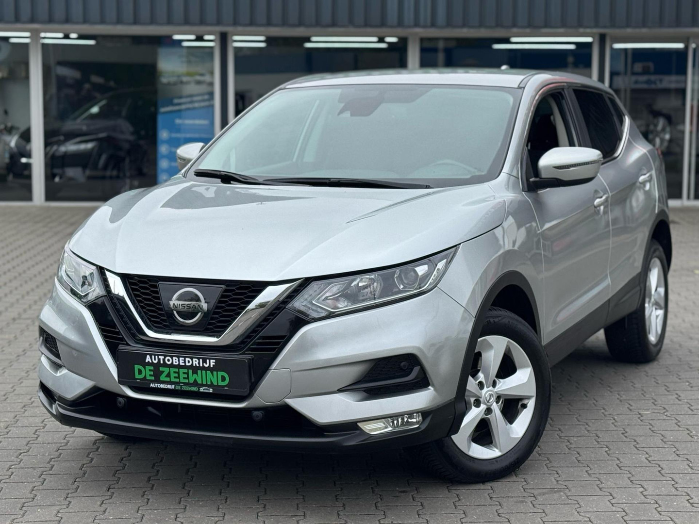Nissan Nissan