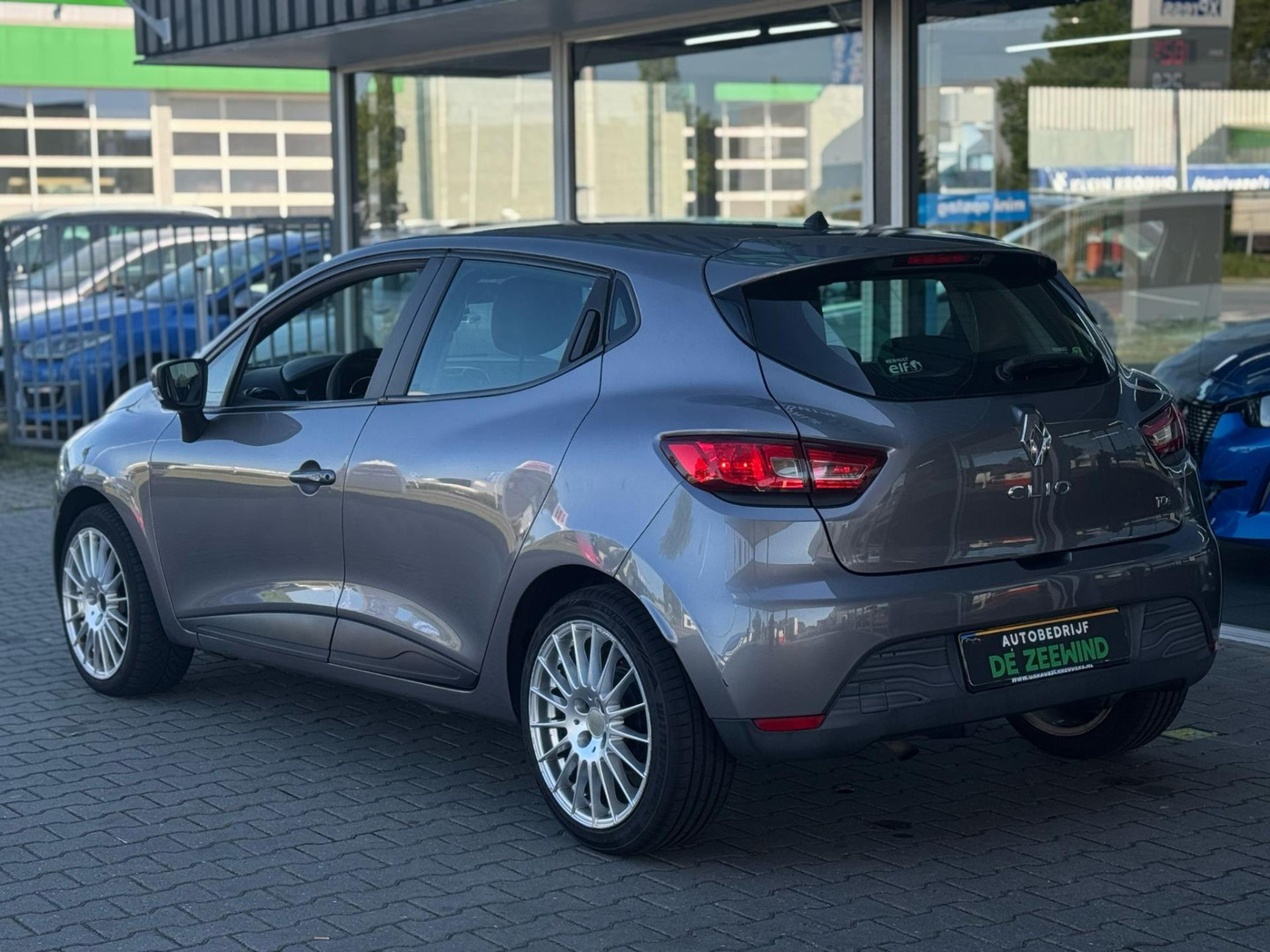 Renault Renault