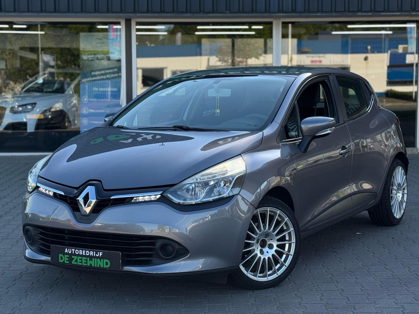Renault Renault