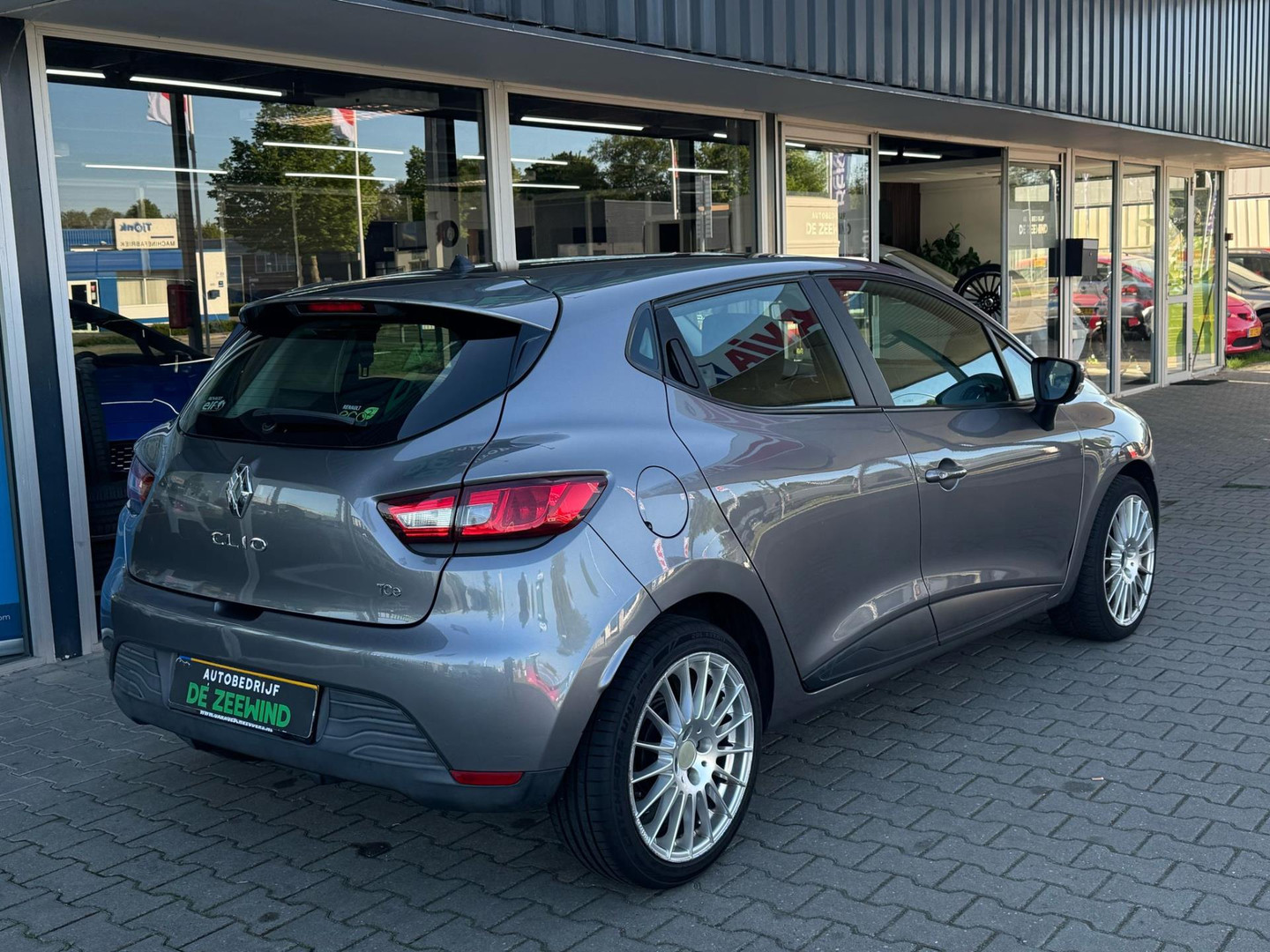 Renault Renault