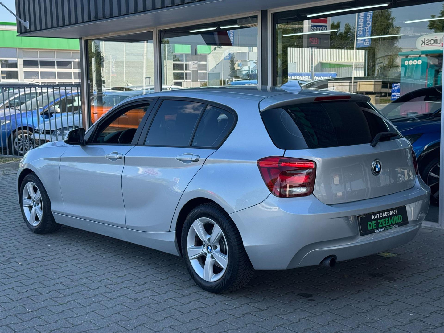 BMW BMW