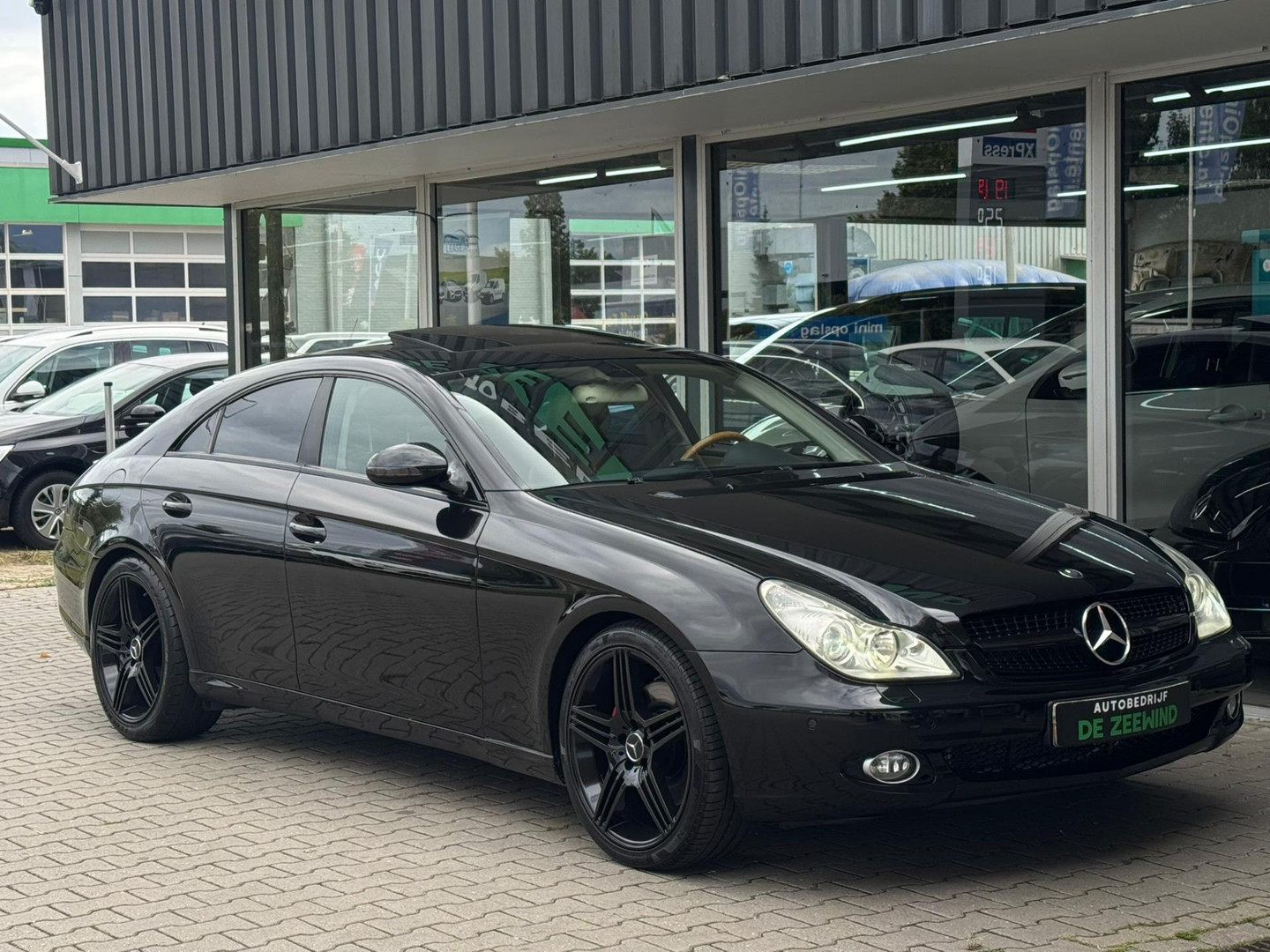 Mercedes-Benz