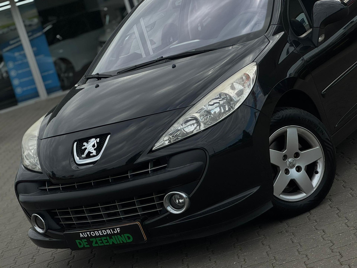 Peugeot