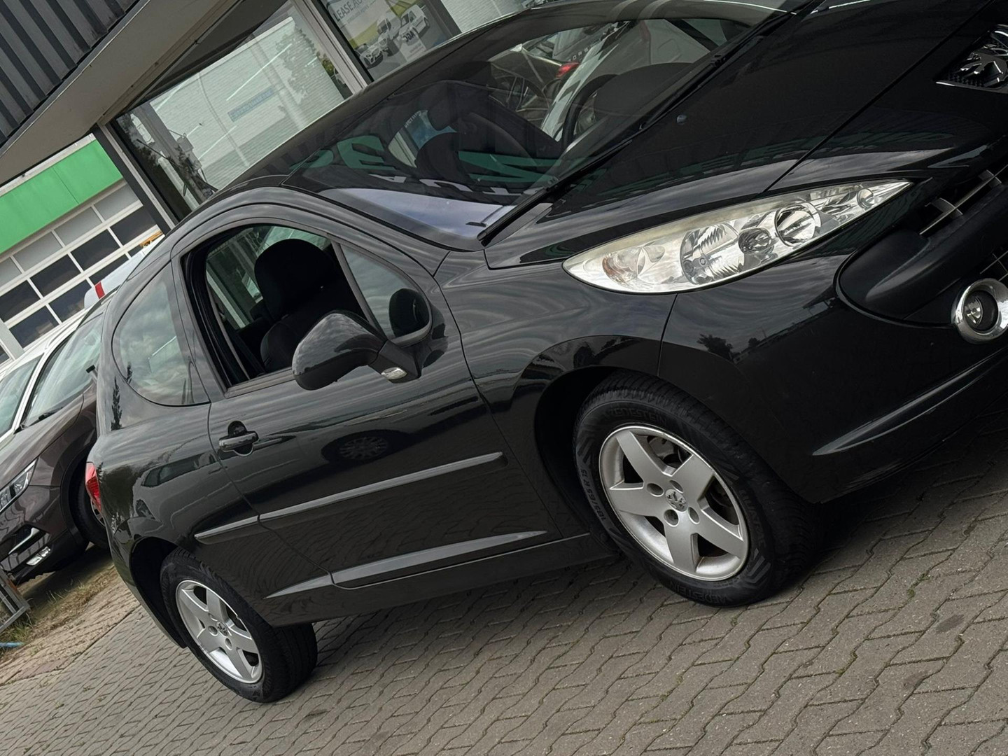Peugeot