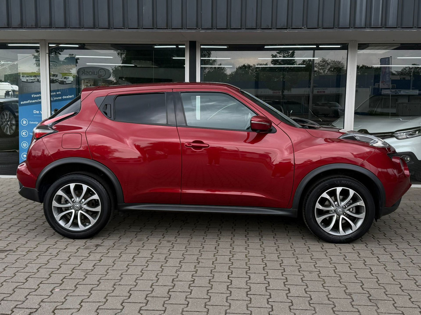 Nissan Nissan