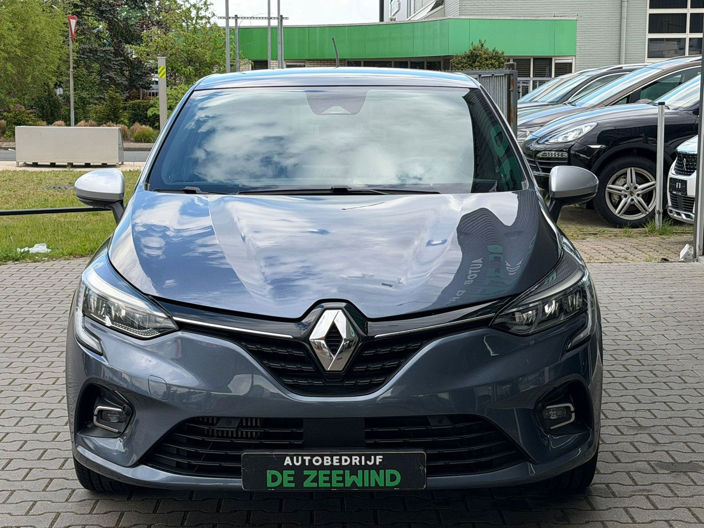 Renault Renault