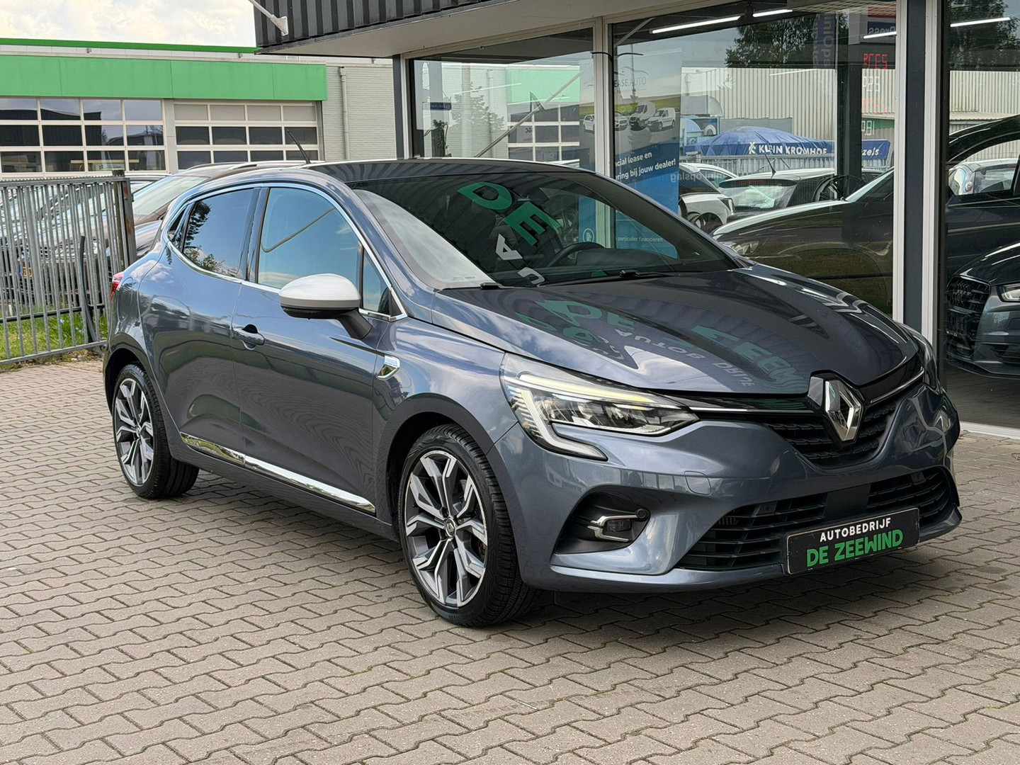 Renault Renault