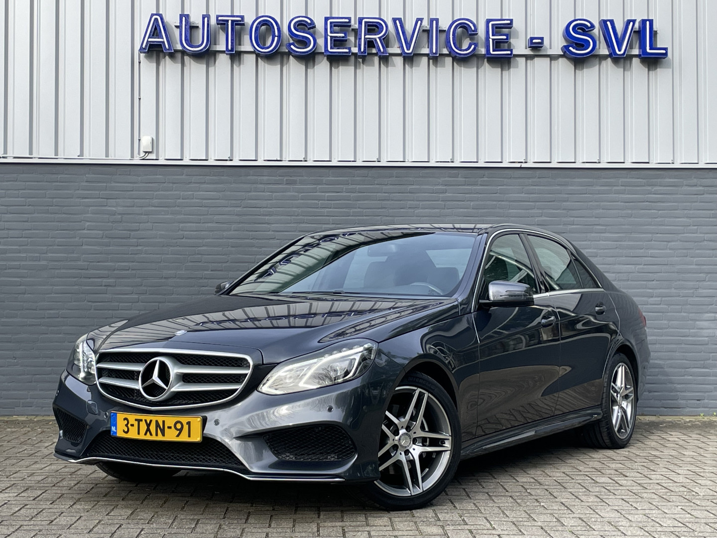 Mercedes-Benz