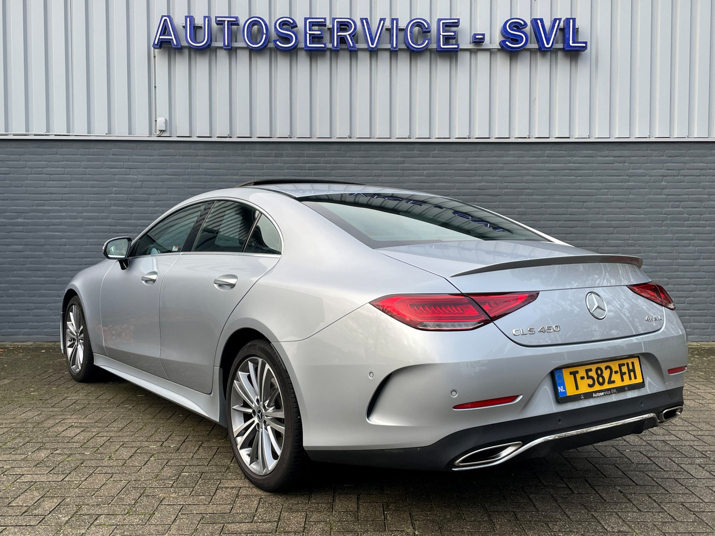 Mercedes-Benz Mercedes-Benz