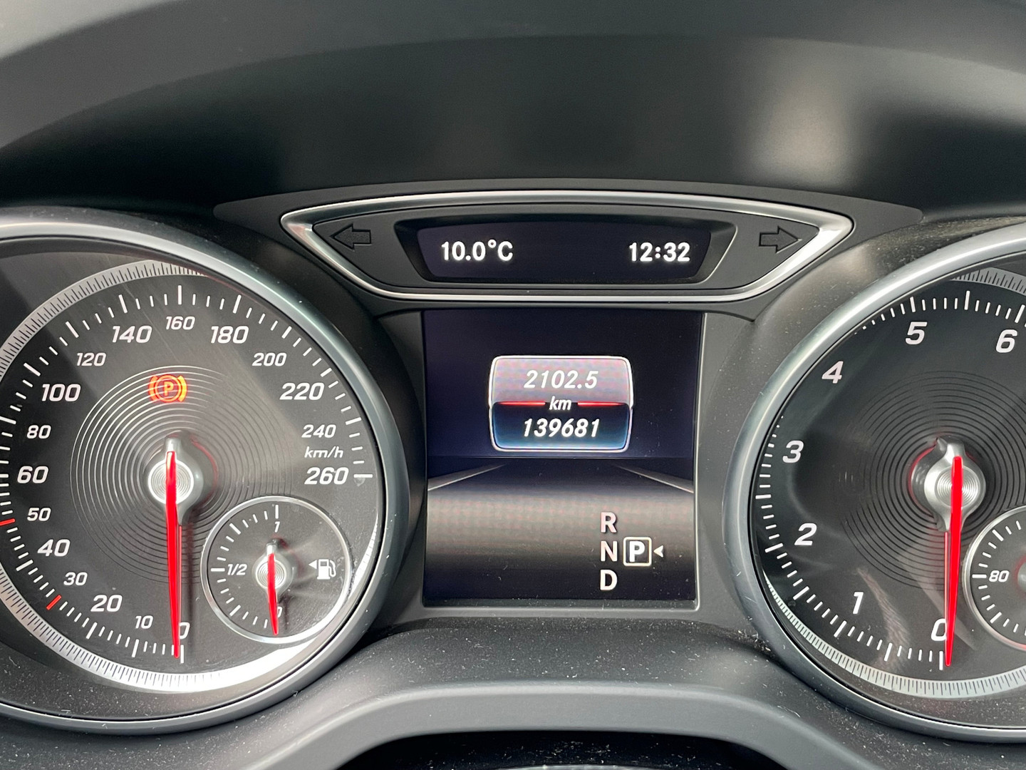 Mercedes-Benz Mercedes-Benz