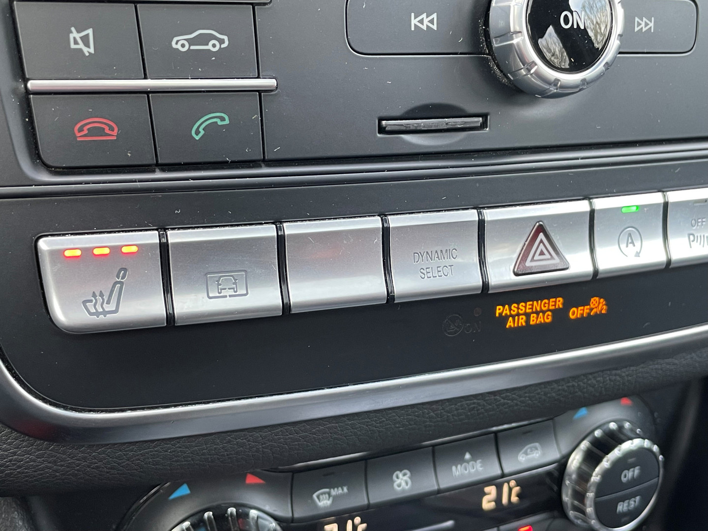 Mercedes-Benz Mercedes-Benz