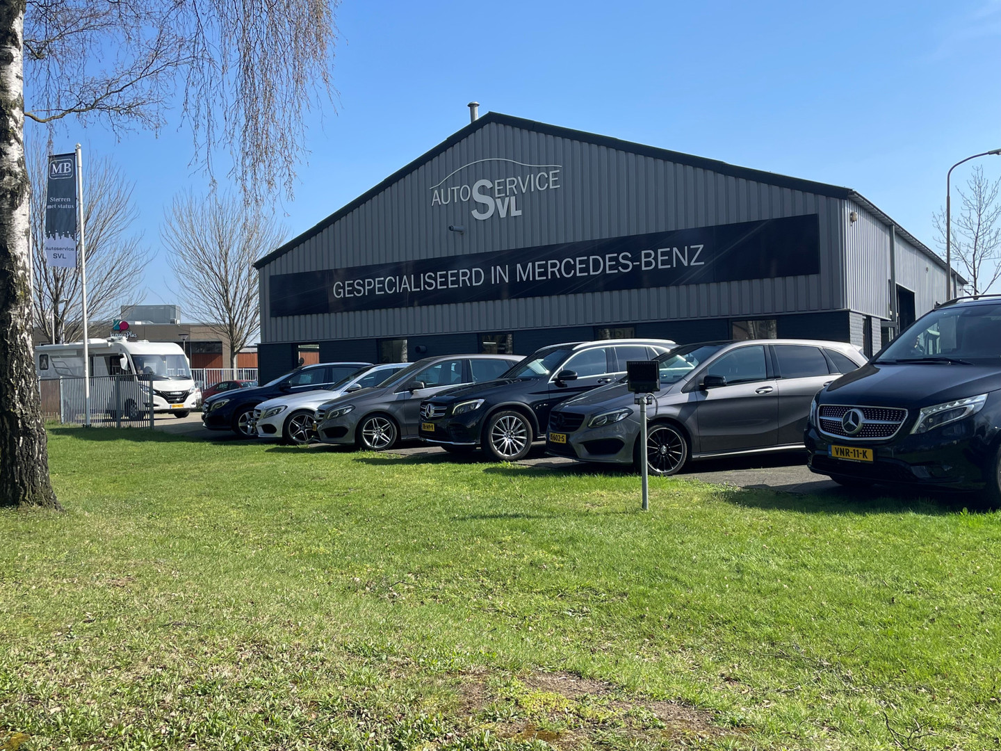 Mercedes-Benz Mercedes-Benz