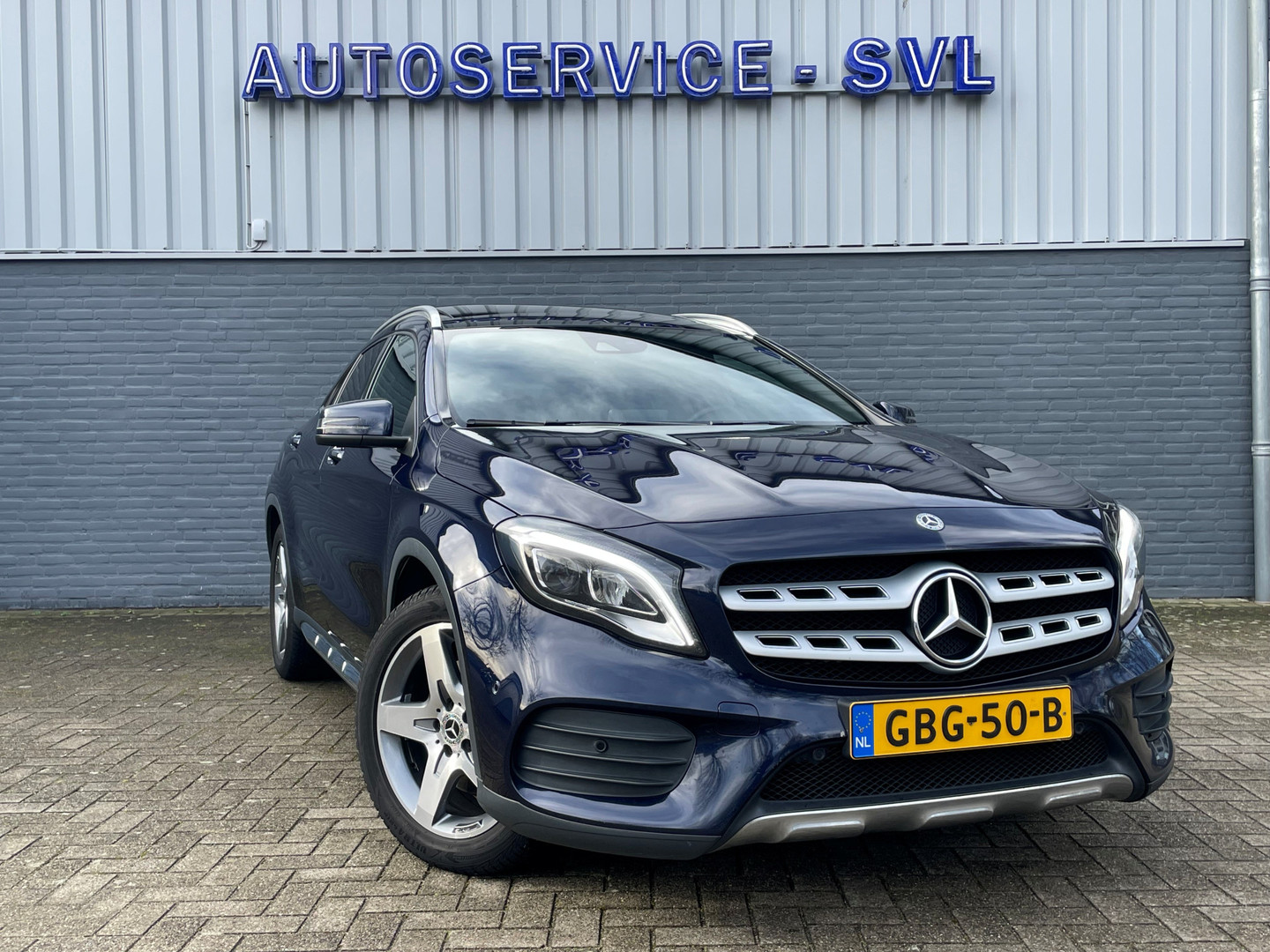 Mercedes-Benz Mercedes-Benz