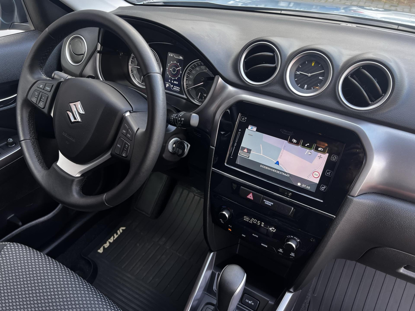 Suzuki Suzuki