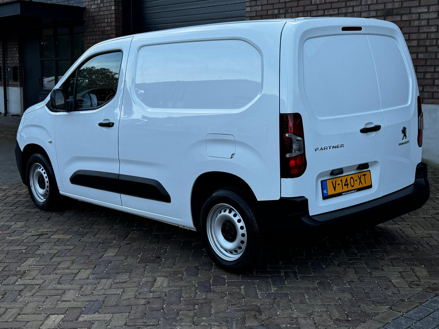 Peugeot Peugeot
