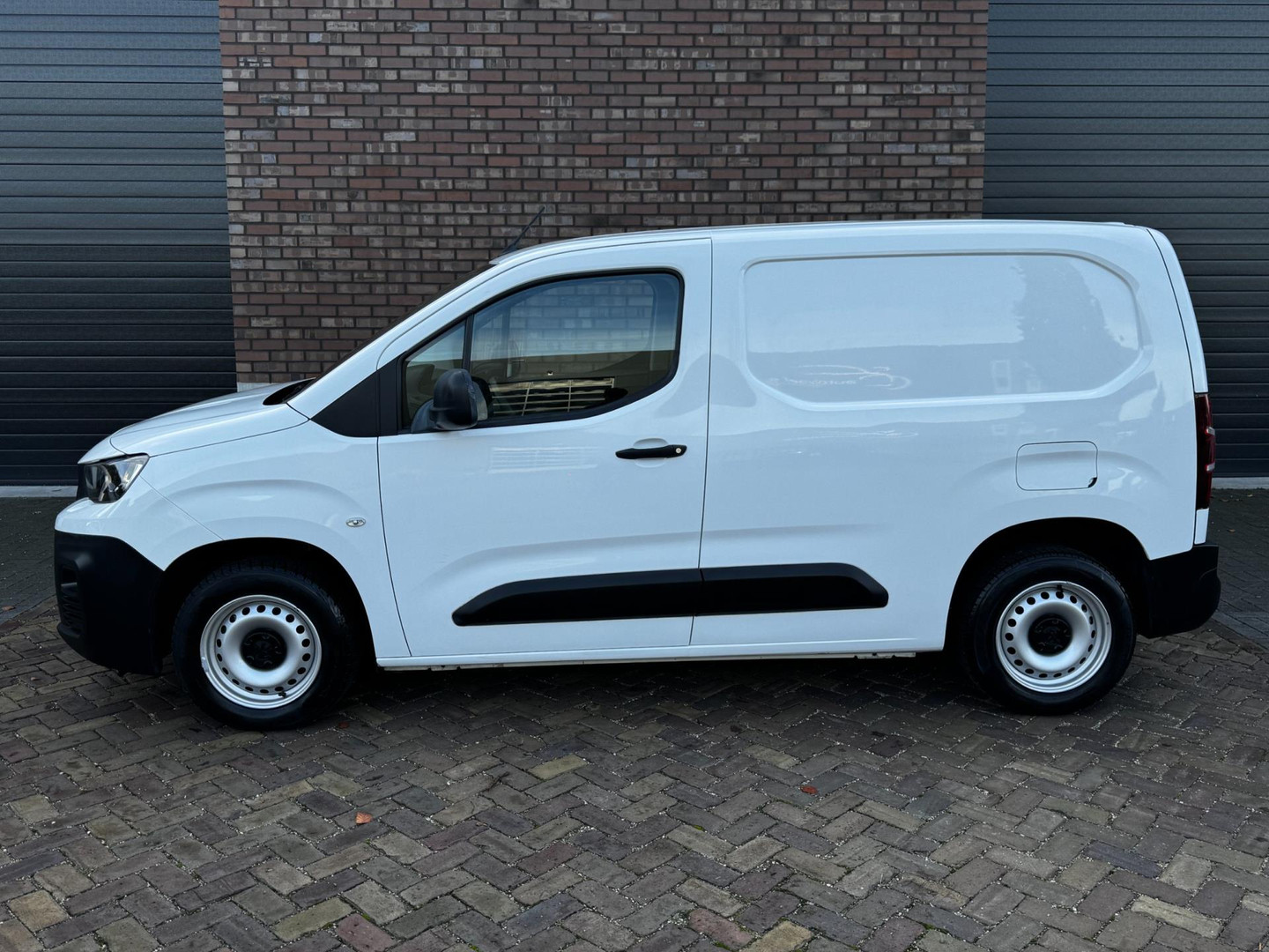 Peugeot Peugeot