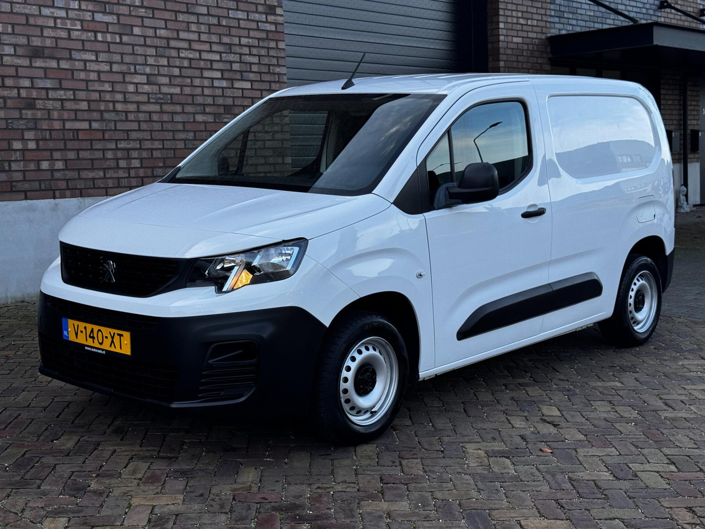 Peugeot Peugeot