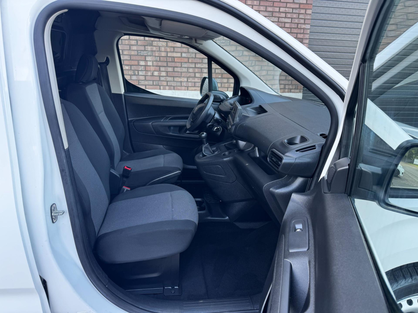 Peugeot Peugeot
