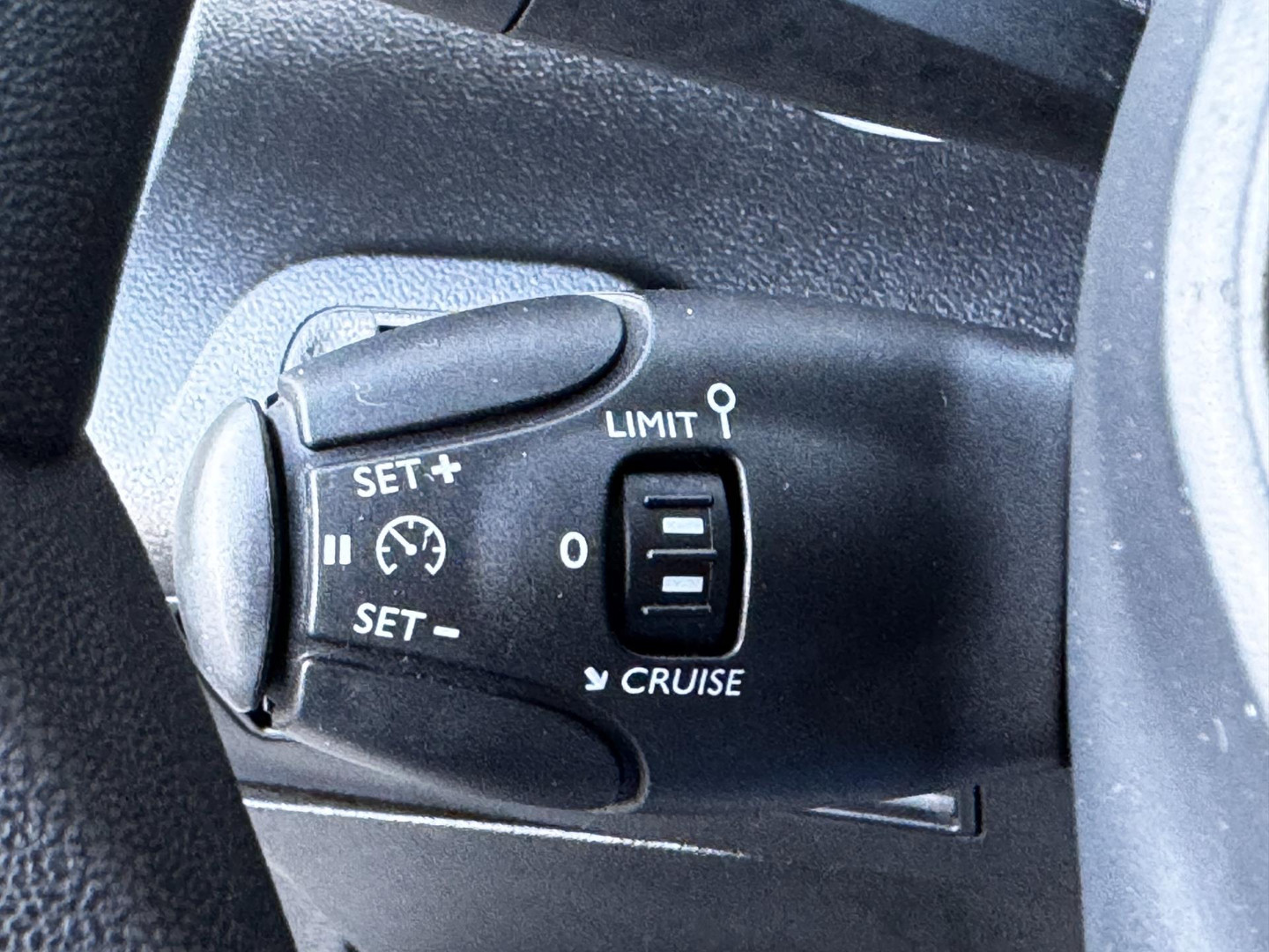 Peugeot Peugeot