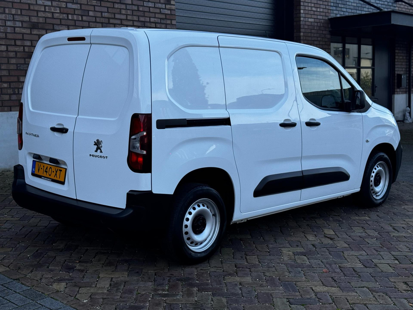 Peugeot Peugeot