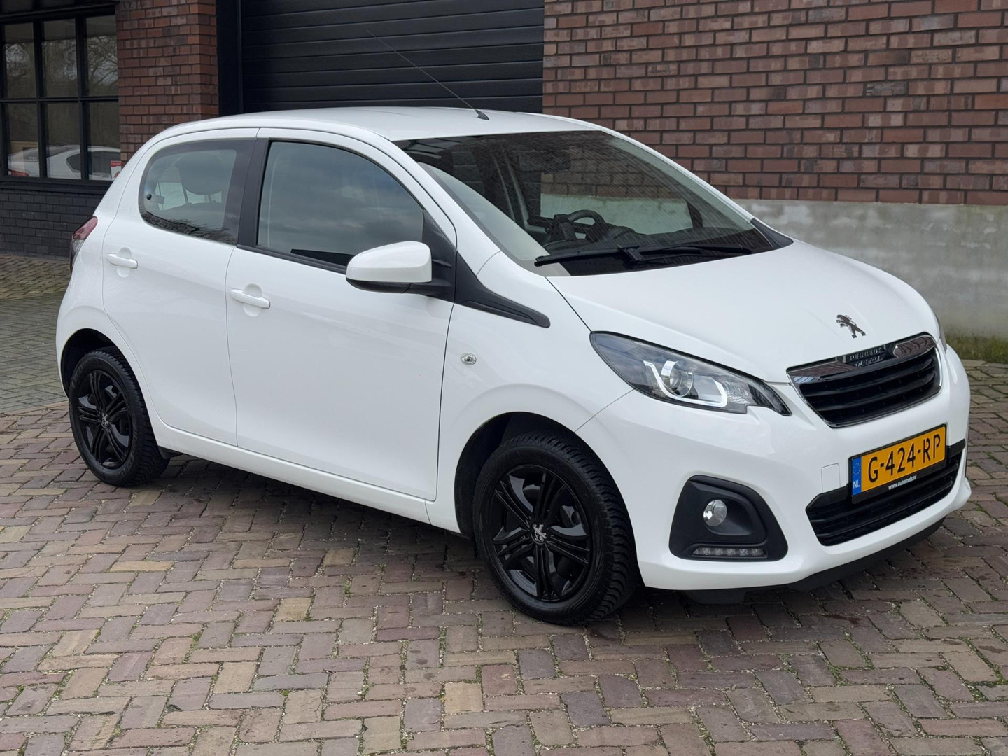 Peugeot Peugeot