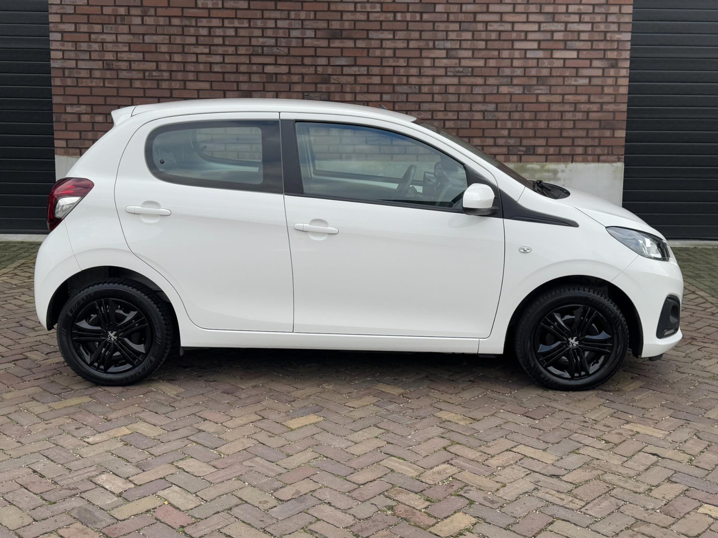 Peugeot Peugeot