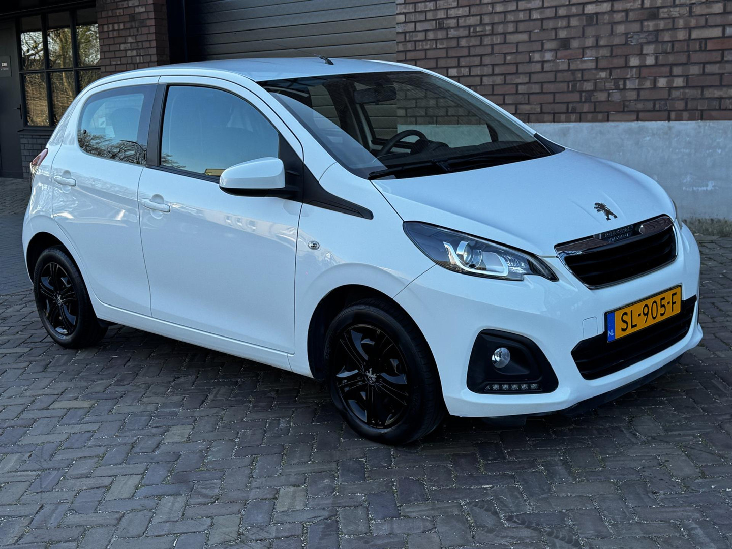 Peugeot