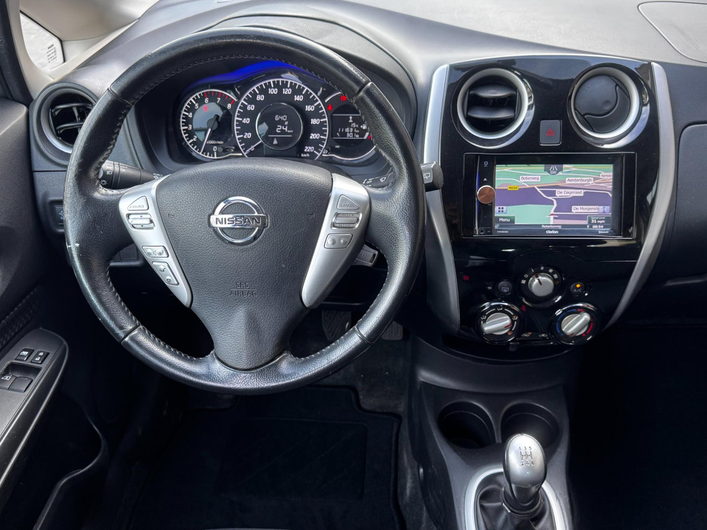 Nissan Nissan