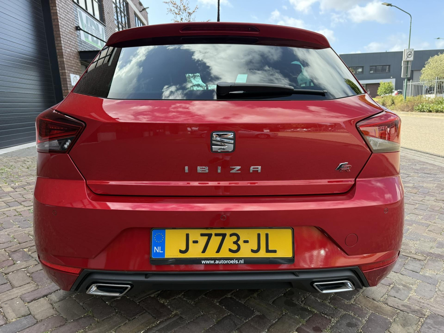 SEAT