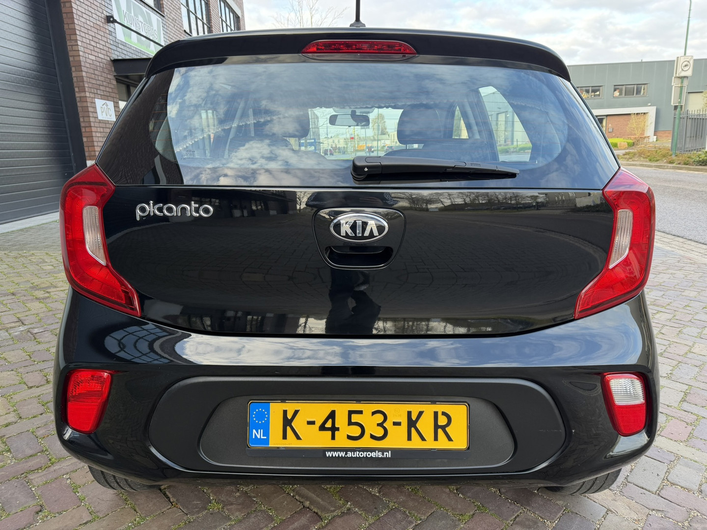 Kia