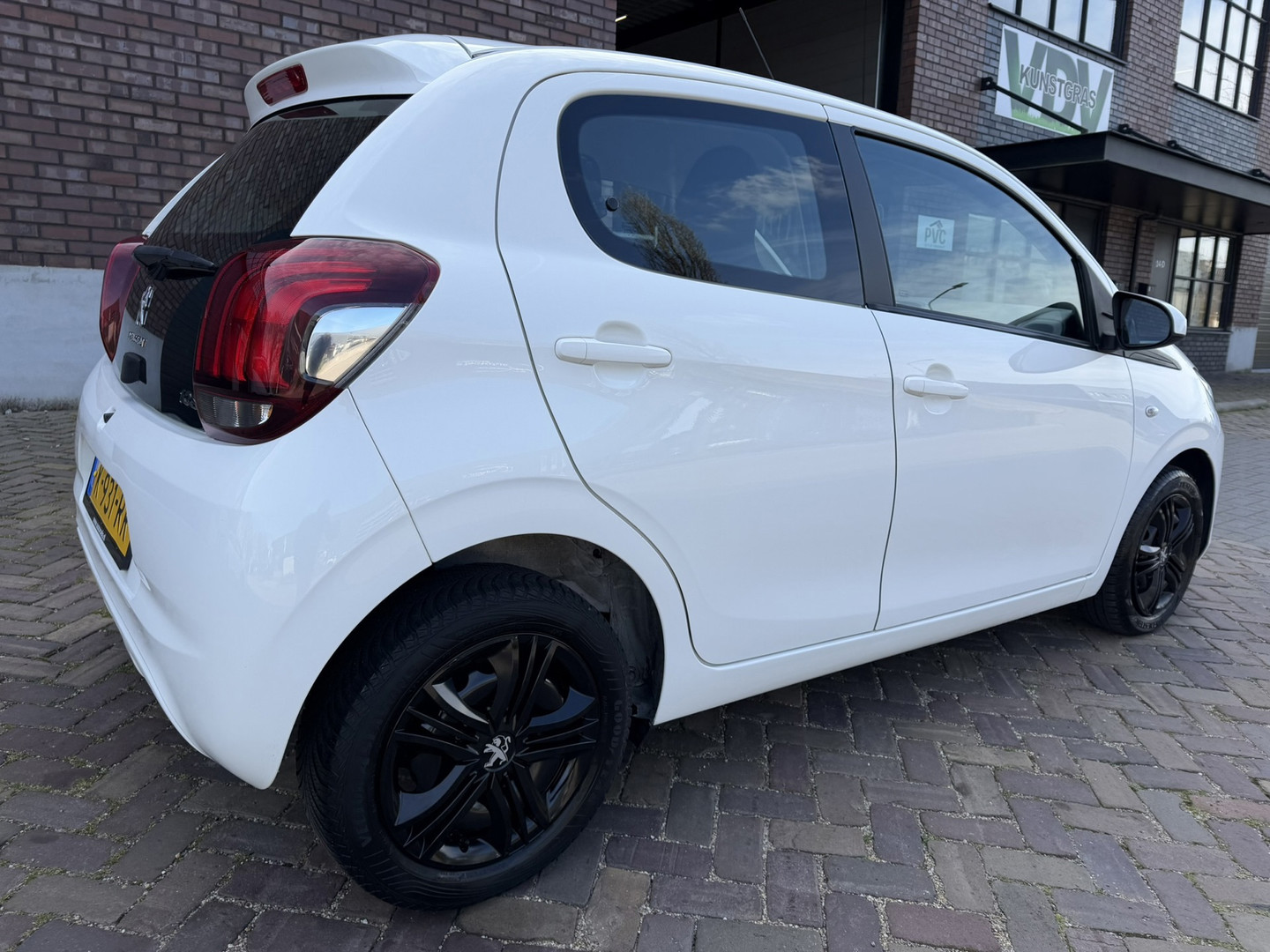 Peugeot Peugeot