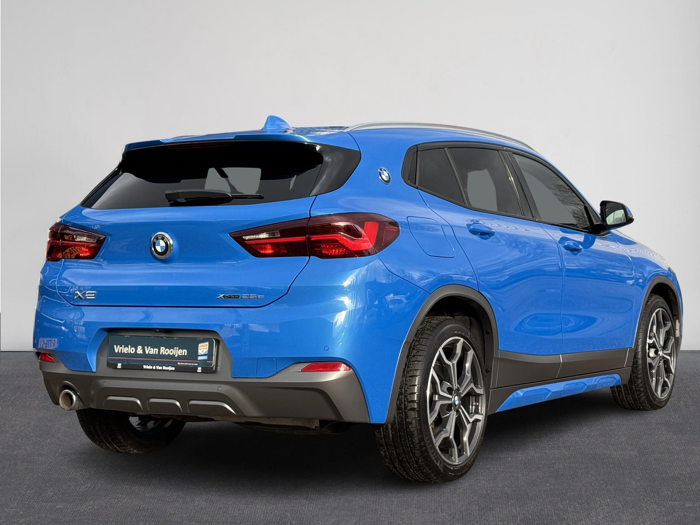 BMW BMW