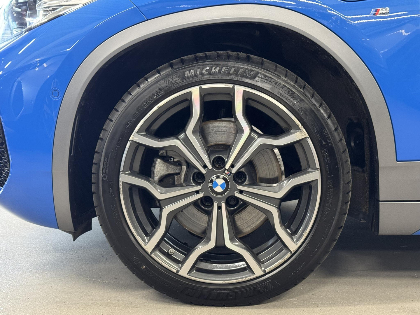 BMW BMW