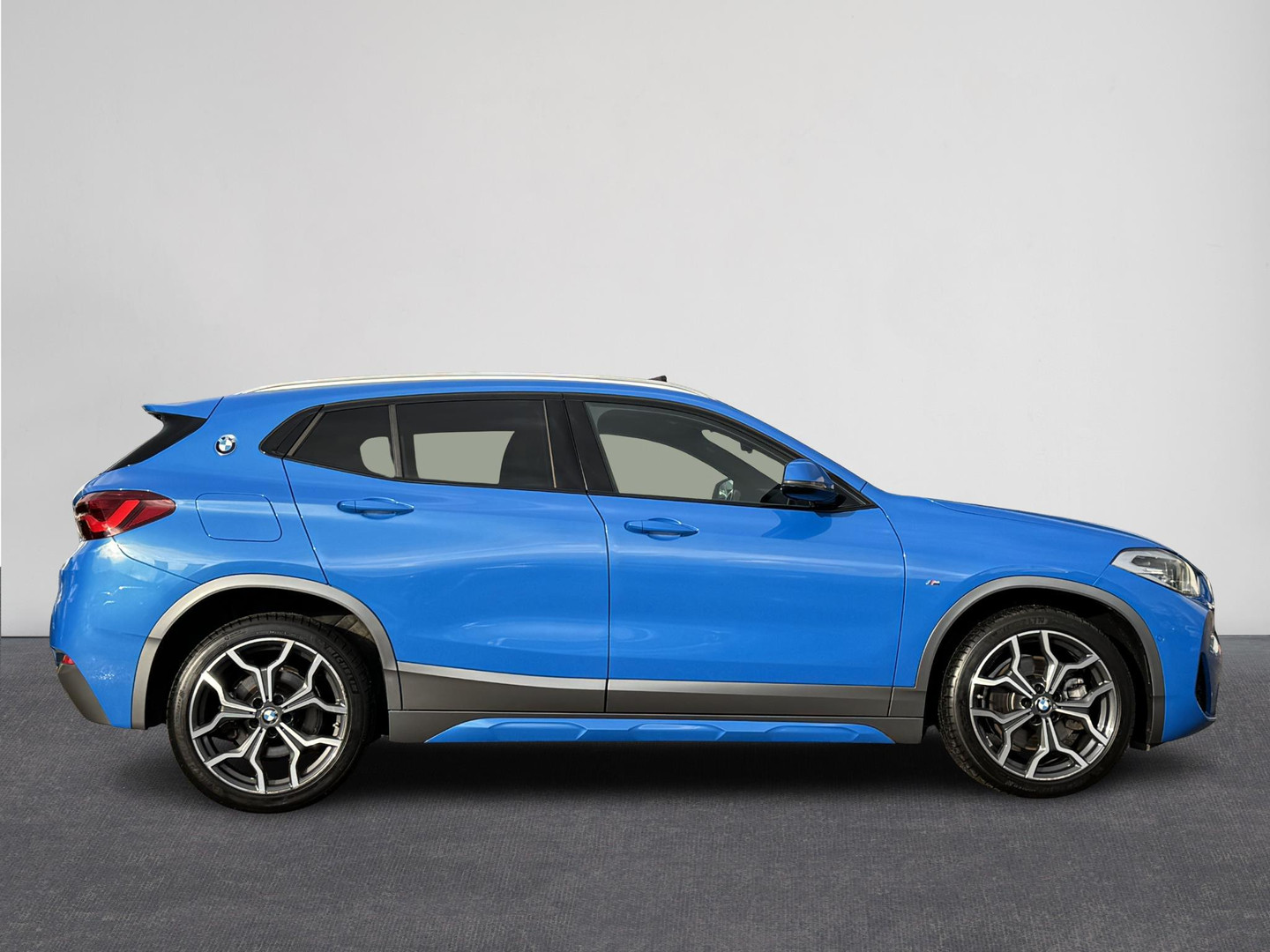 BMW BMW